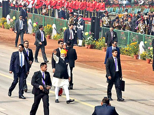 Homeland Security : How VIPs Are Protected Prime Minister Narendra Modi at Rajpath on the occasion of the 69th Republic Day Parade