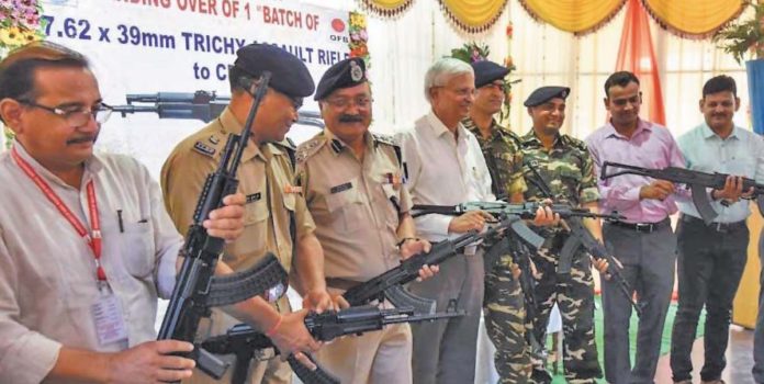 Shirish Khare, GM Ordnance Factory Tiruchy handed over the first consignment of Trichy Assault Rifles to DS Rawat, DIG, CRPF, on 12 March