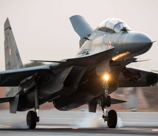 India looks to buy more fighter jets amid border tension