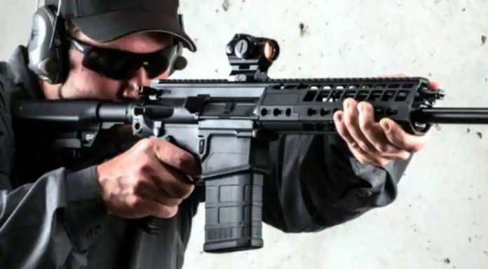 SIG-Sauer rifle with holographic sight