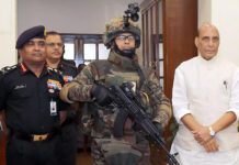 Defence Minister Rajnath Singh hands over F-INSAS and indigenous weapons to Army Defence Minister Rajnath Singh handed over the Future-Infantry-Soldier-as-a-System equipment to the Army, on 16 Aug 2022-2